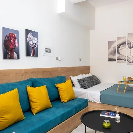 Lydia Apartment's * Каламата